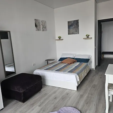 Mamaia Stefan 2 * Navodari